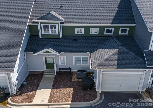 5th image of 105 E Commons Dr, Morganton, NC 28655 | MLS# 4416627