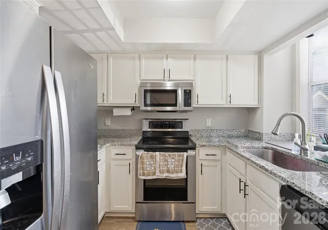 Photo 4 of Condo for sale at 5227 Amity Springs Dr, Charlotte, NC 28212 | MLS# 4416651 | Listing updated on 2026-09-15