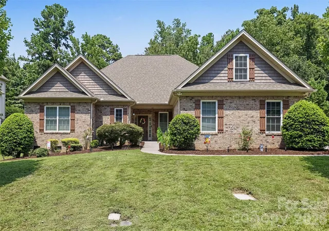 Photo 3 of Single family home for sale at 1820 Wedowee Ct, Rock Hill, SC 29732 | MLS# 4416667 | Listing updated on 2026-10-11