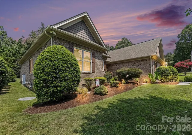 Photo 2 of Single family home for sale at 1820 Wedowee Ct, Rock Hill, SC 29732 | MLS# 4416667 | Listing updated on 2026-10-05