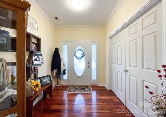 Photo 3 of Single family home for sale at 2702 Piersland Dr, Matthews, NC 28104 | MLS# 4416669 | Listing updated on 2026-10-20