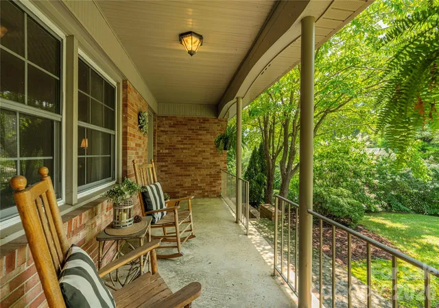 3rd image of 102 Azalea Dr, Waynesville, NC 28786 | MLS# 4416680