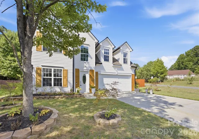4th image of 7204 Hidden Creek Dr, Charlotte, NC 28214 | MLS# 4416721