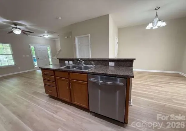 5th image of 17447 Caldwell Track Dr, Cornelius, NC 28031 | MLS# 4416722