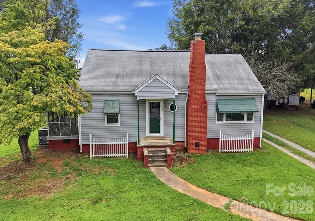 2nd image of 2304 Mclean St, Gastonia, NC 28054 | MLS# 4416725
