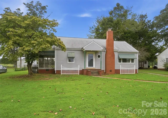 4th image of 2304 Mclean St, Gastonia, NC 28054 | MLS# 4416725