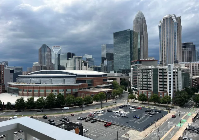Photo 1 of Condo for sale at 505 E 6th St, Charlotte, NC 28202 | MLS# 4416730 | Listing updated on 2026-08-26