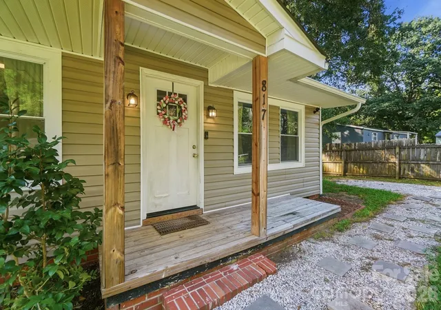 Photo 3 of Single family home for sale at 817 E Dunlap St, Lancaster, SC 29720 | MLS# 4416744 | Listing updated on 2026-09-21