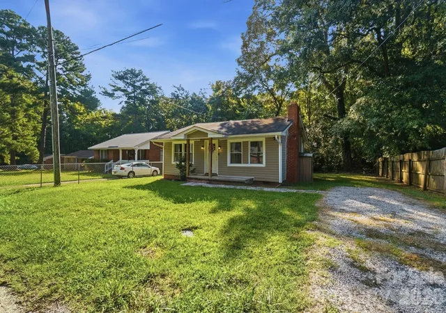 41st image of 817 E Dunlap St, Lancaster, SC 29720 | MLS# 4416744