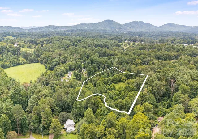 2nd image of 99999 Mid Court Dr, Asheville, NC 28804 | MLS# 4416746