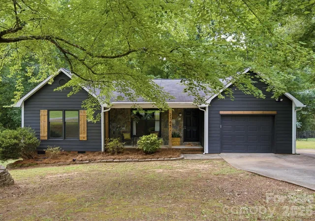3rd image of 2765 Stockwood Dr, Gastonia, NC 28056 | MLS# 4416755