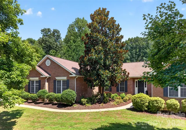 2nd image of 153 Folkstone Rd, Mooresville, NC 28117 | MLS# 4416757