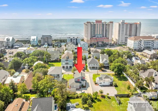 Photo 2 of Single family home for sale at 1314 Holly Dr, North Myrtle Beach, SC 29582 | MLS# 4416761 | Listing updated on 2026-10-08