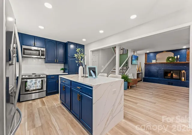Photo 3 of Single family home for sale at 1314 Holly Dr, North Myrtle Beach, SC 29582 | MLS# 4416761 | Listing updated on 2026-10-08