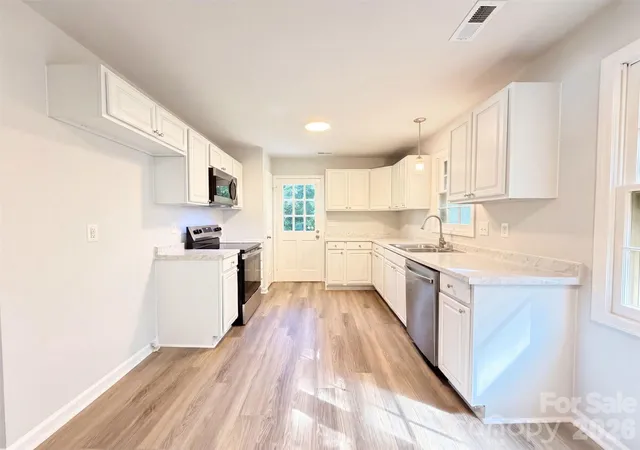 Photo 2 of Single family home for sale at 2717 O Hara Dr, Charlotte, NC 28273 | MLS# 4416770 | Listing updated on 2026-09-22