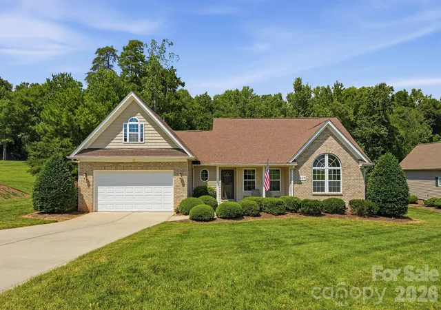 1st image of 107 E Vista View Pl, Mooresville, NC 28117 | MLS# 4416778