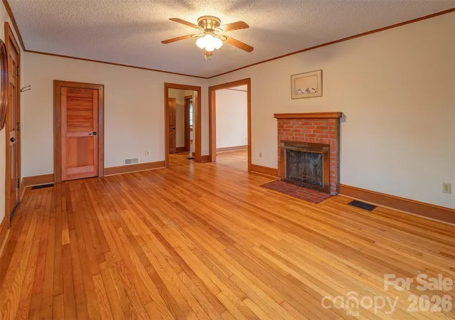 Photo 3 of Single family home for sale at 103 S Main St, Weaverville, NC 28787 | MLS# 4416780 | Listing updated on 2026-09-29
