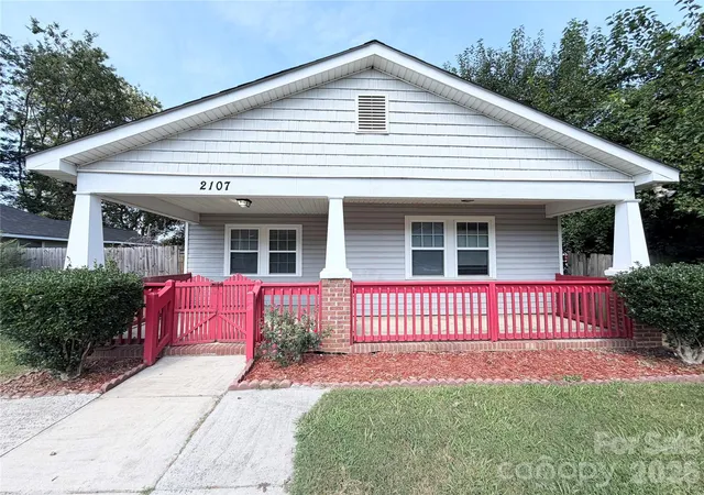 3rd image of 2107 Custer St, Charlotte, NC 28216 | MLS# 4416781