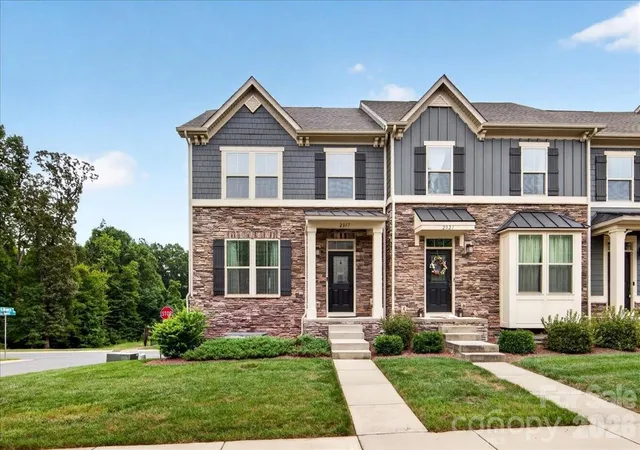 1st image of 2017 Birchside Dr, Charlotte, NC 28205 | MLS# 4416800
