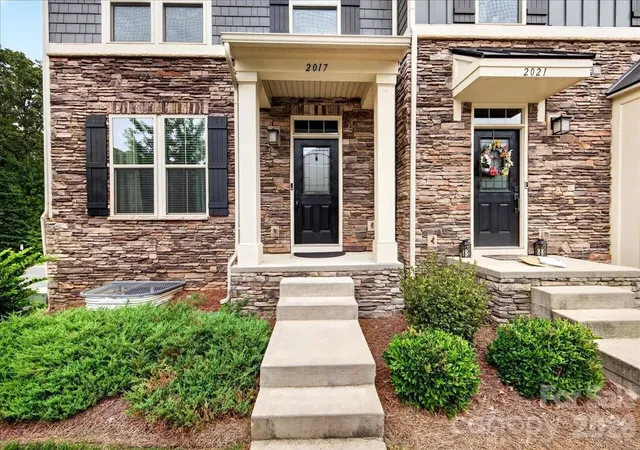 3rd image of 2017 Birchside Dr, Charlotte, NC 28205 | MLS# 4416800