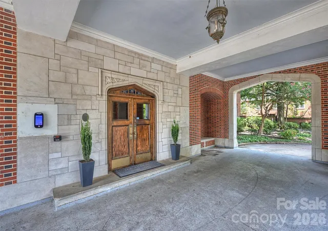 3rd image of 301 W 10Th St #308, Charlotte, NC 28202 | MLS# 4416801
