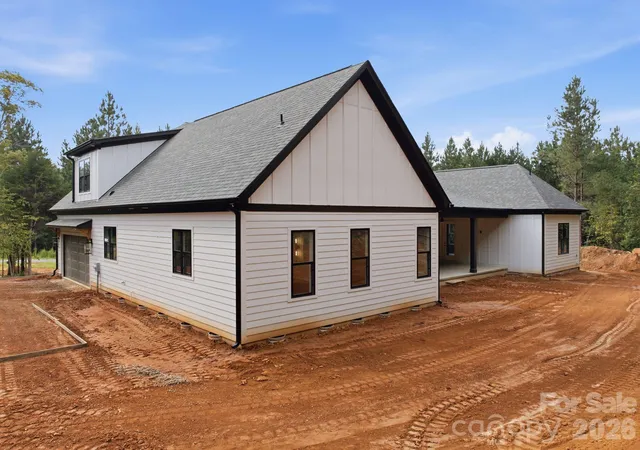 Photo 4 of Single family home for sale at 5089 Hidden Forest Dr, Denver, NC 28037 | MLS# 4416808 | Listing updated on 2026-10-01