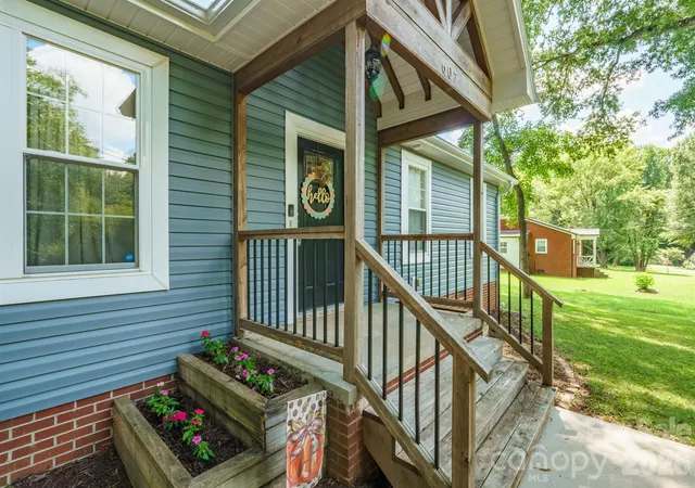 5th image of 607 E 17Th St, Newton, NC 28658 | MLS# 4416815