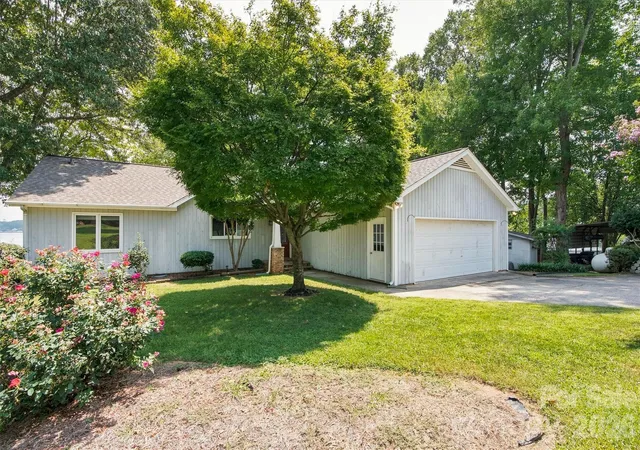 Photo 3 of Single family home for sale at 9109 Clement Cir, Terrell, NC 28682 | MLS# 4416816 | Listing updated on 2026-10-02