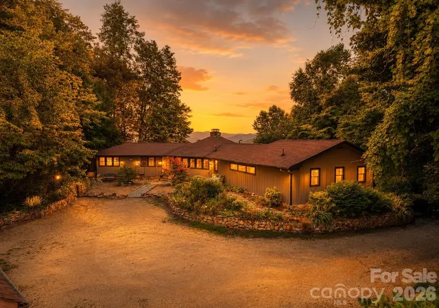 Photo 1 of Single family home for sale at 630 Smokey Vista Dr, Bryson City, NC 28713 | MLS# 4416818 | Listing updated on 2026-08-31