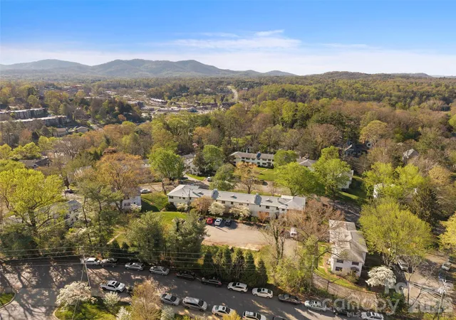 2nd image of 615 Biltmore Ave, Asheville, NC 28803