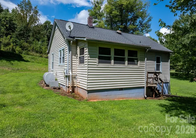 4th image of 2656 Barrier Loop, Morganton, NC 28655 | MLS# 4416832
