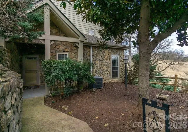 2nd image of 162 Stonecrest Ct, Lake Lure, NC 28746 | MLS# 4416836
