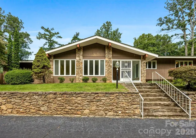 2nd image of 175 Robinhood Rd, Asheville, NC 28804 | MLS# 4416843