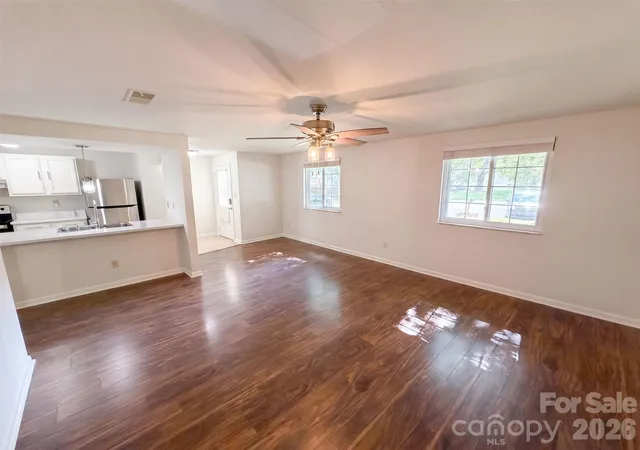Photo 3 of Single family home for sale at 3618 Gustar Ct, Charlotte, NC 28212 | MLS# 4416874 | Listing updated on 2026-10-08