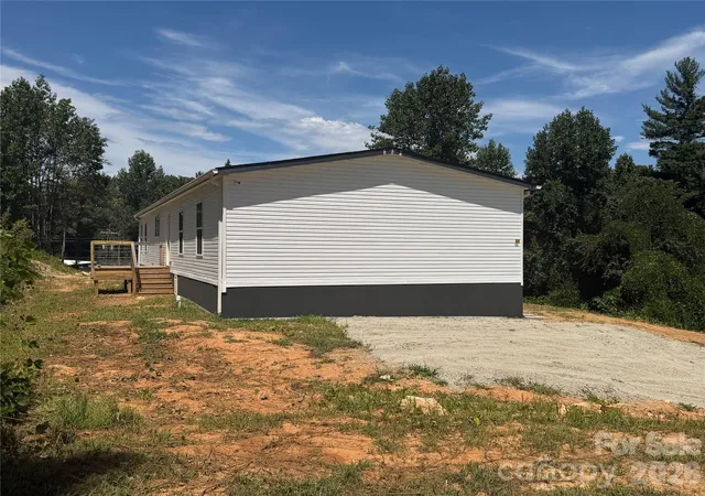 5th image of 66 Neely Dr, Hendersonville, NC 28792 | MLS# 4416888