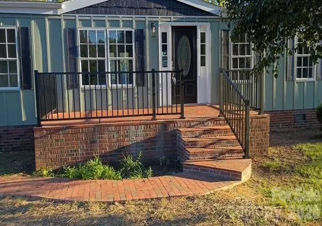 Photo 3 of Single family home for sale at 3312 Amity Hl Rd, Statesville, NC 28677 | MLS# 4416906 | Listing updated on 2026-10-16