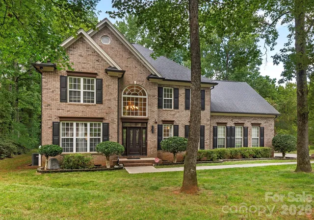 Photo 2 of Single family home for sale at 5600 Crown Hill Dr, Mint Hill, NC 28227 | MLS# 4416907 | Listing updated on 2026-09-06