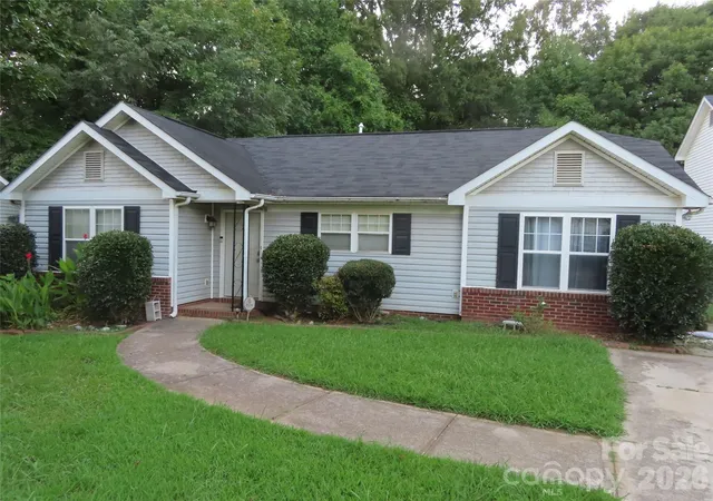 Photo 1 of Single family home for sale at 1940 Bromwich Rd, Charlotte, NC 28208 | MLS# 4416914 | Listing updated on 2026-10-30