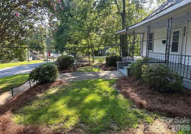 Photo 3 of Single family home for sale at 316 W Arch St, Lancaster, SC 29720 | MLS# 4416916 | Listing updated on 2026-10-10