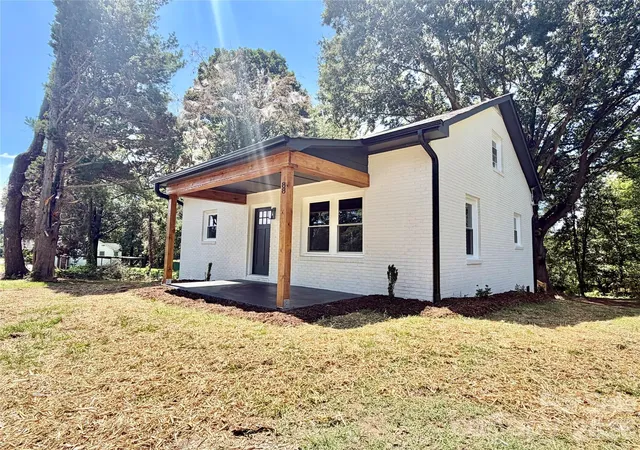Photo 1 of Single family home for sale at 88 Polk St, Taylorsville, NC 28681 | MLS# 4416917 | Listing updated on 2026-09-02