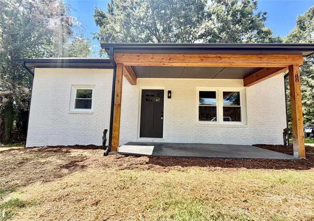 Photo 3 of Single family home for sale at 88 Polk St, Taylorsville, NC 28681 | MLS# 4416917 | Listing updated on 2026-09-02