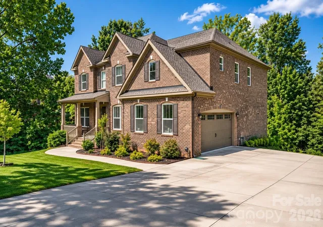 Photo 2 of Single family home for sale at 1310 Bershire Ln, Charlotte, NC 28262 | MLS# 4416921 | Listing updated on 2026-09-26
