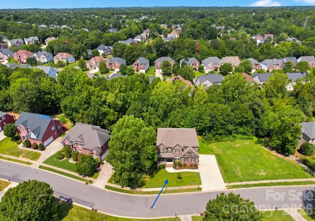 3rd image of 1310 Bershire Ln, Charlotte, NC 28262 | MLS# 4416921