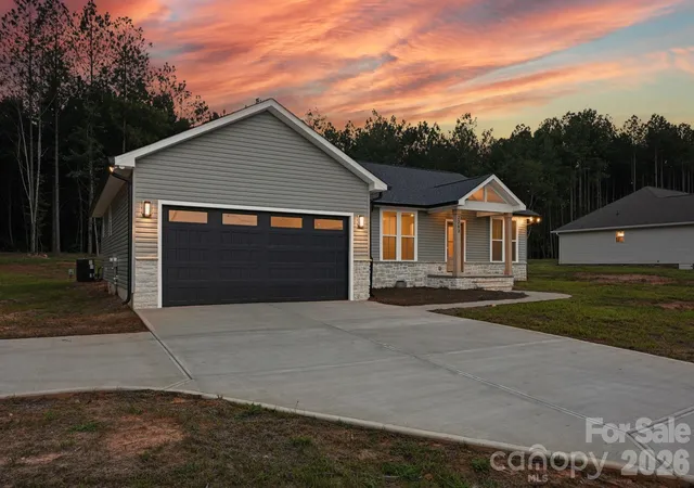 Photo 3 of Single family home for sale at 2263 Lee Lawing Rd, Lincolnton, NC 28092 | MLS# 4416938 | Listing updated on 2026-10-01