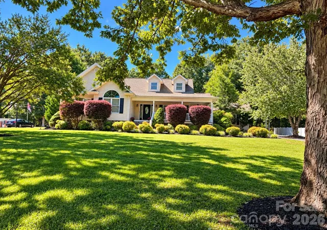 Photo 3 of Single family home for sale at 107 Shawnee Trl, Maiden, NC 28650 | MLS# 4416945 | Listing updated on 2026-10-28