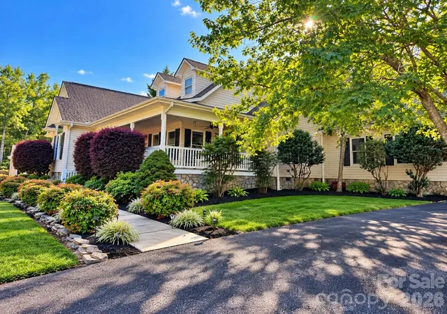 Photo 4 of Single family home for sale at 107 Shawnee Trl, Maiden, NC 28650 | MLS# 4416945 | Listing updated on 2026-10-28