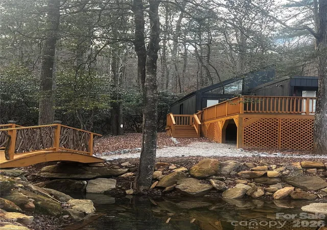 Photo 2 of Single family home for sale at 320 Never Mountain Rd, Taylorsville, NC 28681 | MLS# 4416948 | Listing updated on 2026-08-25