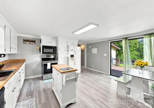 Photo 3 of Single family home for sale at 3803 Cook Rd, Valdese, NC 28690 | MLS# 4416950 | Listing updated on 2026-09-22