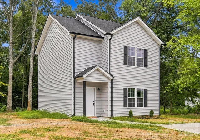 Photo 2 of Single family home for sale at 2254 Lula St, Winston Salem, NC 27101 | MLS# 4416956 | Listing updated on 2026-09-22