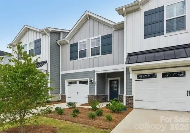 Photo 1 of Townhouse for sale at 472 Markridge Loop, Fort Mill, SC 29708 | MLS# 4416961 | Listing updated on 2026-09-23